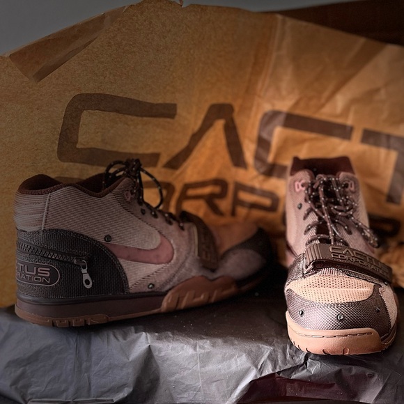 Men’s cactus jack Nike with box. - Picture 10 of 10